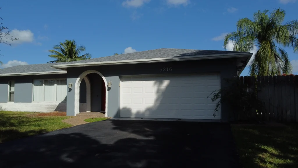 Roofing Services in Oakland Park, FL