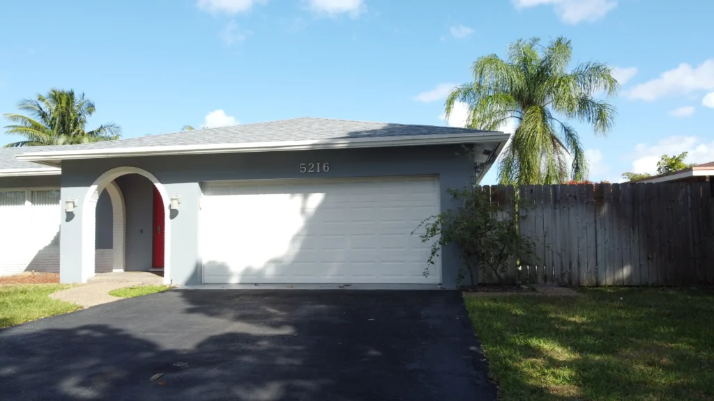 Roofing Services in Oakland Park, FL