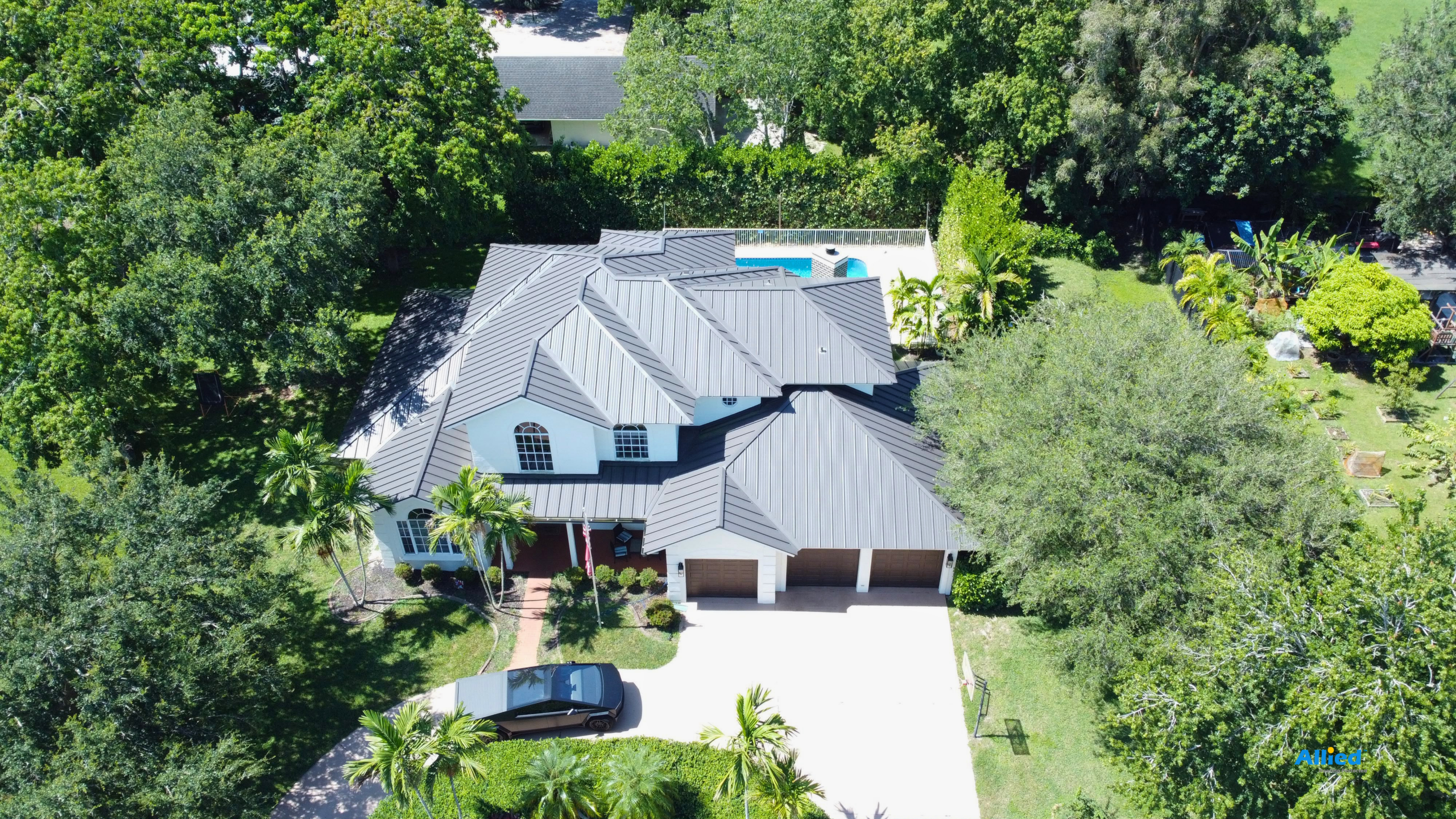 Image of the article: How to Compare Roofing Estimates in South Florida: 12 Questions Every Homeowner Should Ask Before Signing a Contract